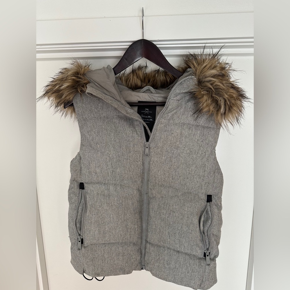 GAP Puffer Vest with fur hood